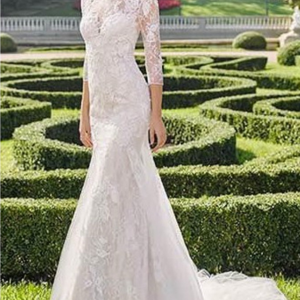 Elegant White Lace Wedding Dress